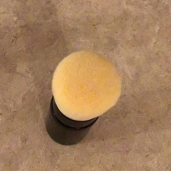 Chanel - Picture 3 of 3